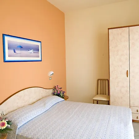 Отель Hotel Lungomare